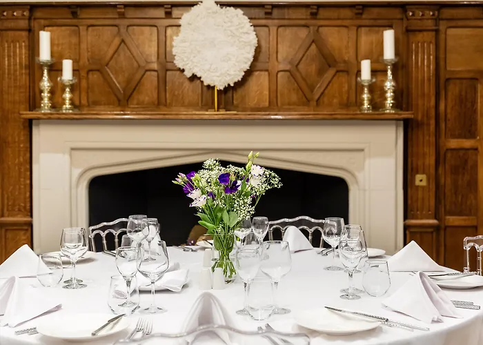 Lanelay Hall Hotel & Spa